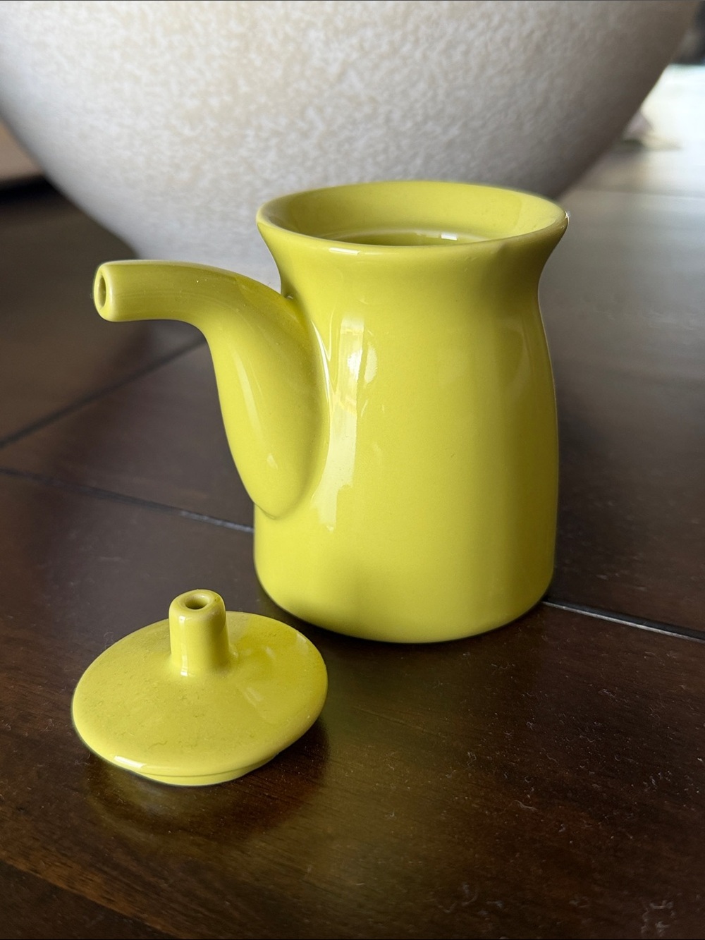 Chartreuse Ceramic Oil/soy sauce Pourer - Home Kitchen